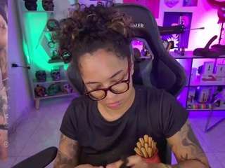 alesyahampton