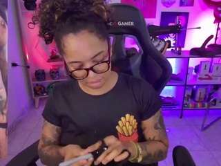 alesyahampton