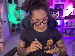 alesyahampton