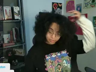 alesyahampton's Live Sex Cam Show