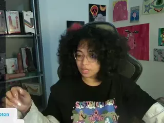 alesyahampton's Live Sex Cam Show