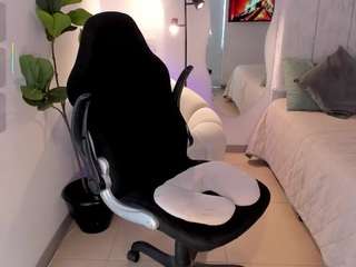 amywoods's CamSoda show and profile