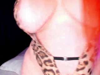 sarahwinter Live Webcam on CamSoda