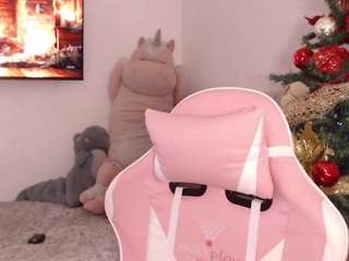 amapolaunicorn's CamSoda show and profile