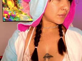 amapolaunicorn's CamSoda show and profile