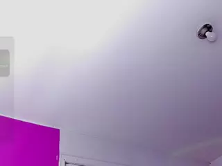 nikinickole's Live Sex Cam Show
