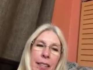 monica-leigh Live Webcam on CamSoda