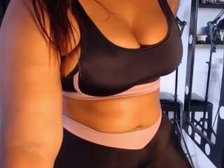 bigassxxx1's CamSoda show and profile