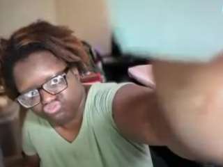 Yagurl_west live cam on CamSoda
