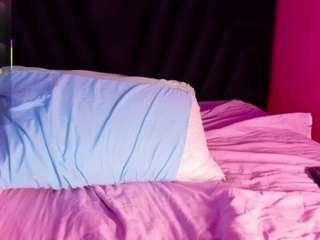 hollyvega webcam model