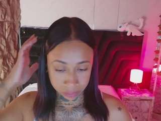 hollyvega