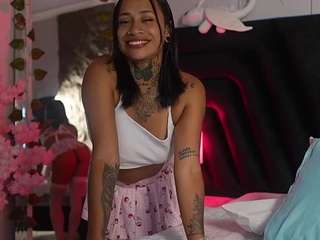 hollyvega