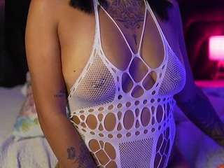 hollyvega live webcam show