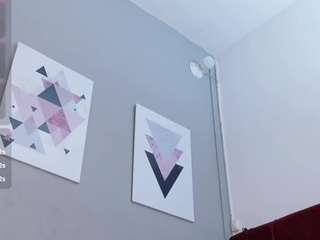 hollyvega live profile