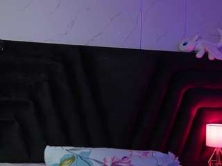 hollyvega