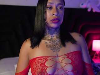 hollyvega