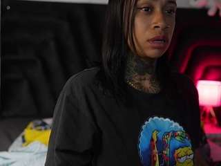 hollyvega