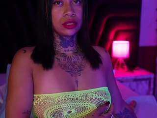 hollyvega
