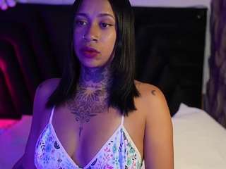 hollyvega