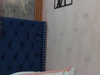 hollyvega