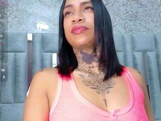 hollyvega
