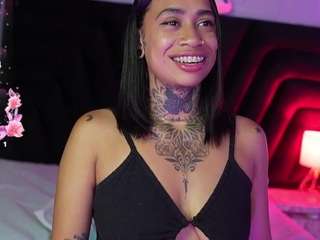 hollyvega