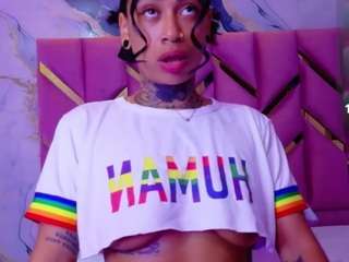 hollyvega