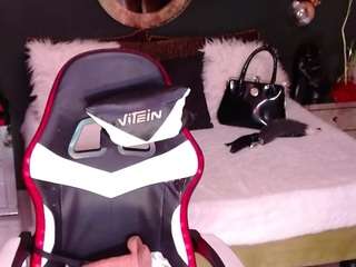  madikeyhappyy chat room