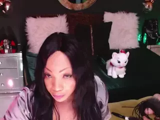 MadikeyHappyy's Live Sex Cam Show