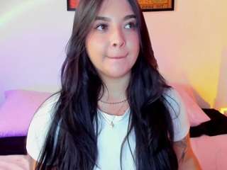 Live webcam model sophiabonner on Soda Cams