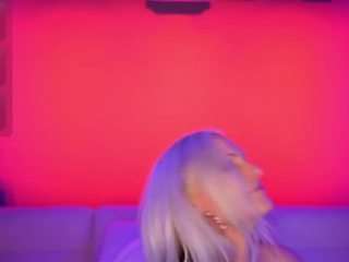 Live webcam model alenacroft on Soda Cams