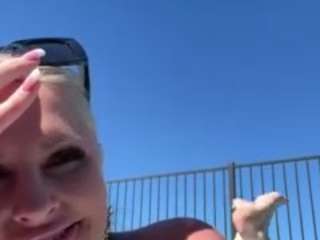 Live webcam model alenacroft on Soda Cams