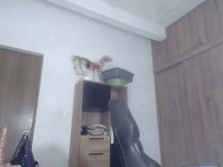 avrilevans Webcam Model Profile