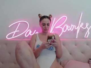 Live webcam model daniibanks on Soda Cams