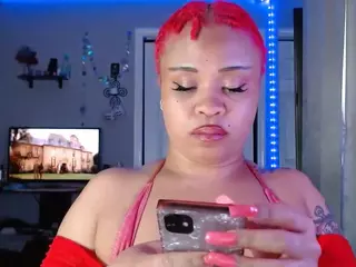 Cinnamon's Live Sex Cam Show