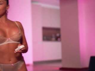 adalline Live Webcam on CamSoda