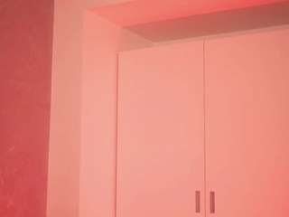 adalline Webcam Model Profile