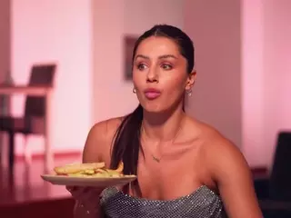 Adalline's Live Sex Cam Show