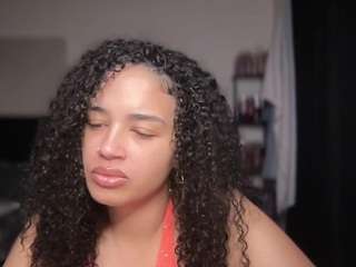 t1ger's CamSoda show and profile