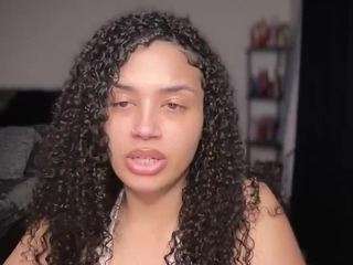 t1ger's CamSoda show and profile