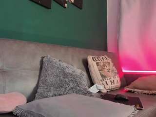 karolsweet's CamSoda show and profile