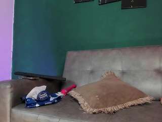 Live webcam model karolsweet on Soda Cams