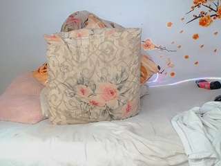 Live webcam model khelany on Soda Cams