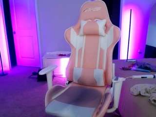 Live webcam model misslauriemichelle on Soda Cams