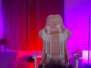 Live webcam model misslauriemichelle on Soda Cams