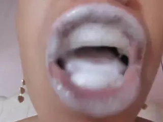 E L I E T T E's Live Sex Cam Show