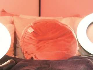 kirstendanston Live Webcam on CamSoda