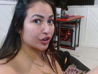 realdiamonddoll Live Webcam on CamSoda