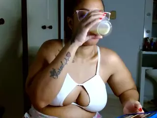 keylli's Live Sex Cam Show