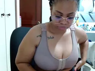 keylli's Live Sex Cam Show